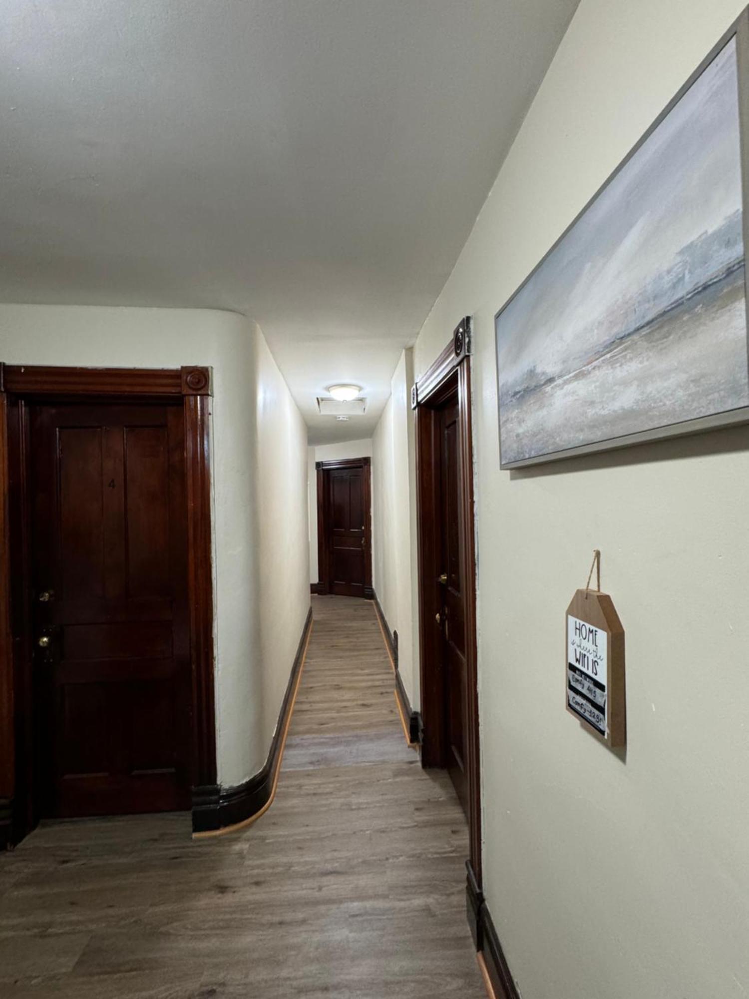 Comfy Getaway, 5 Bed, Sleeps 9, Walk To Falls! Niagara Falls Exterior photo